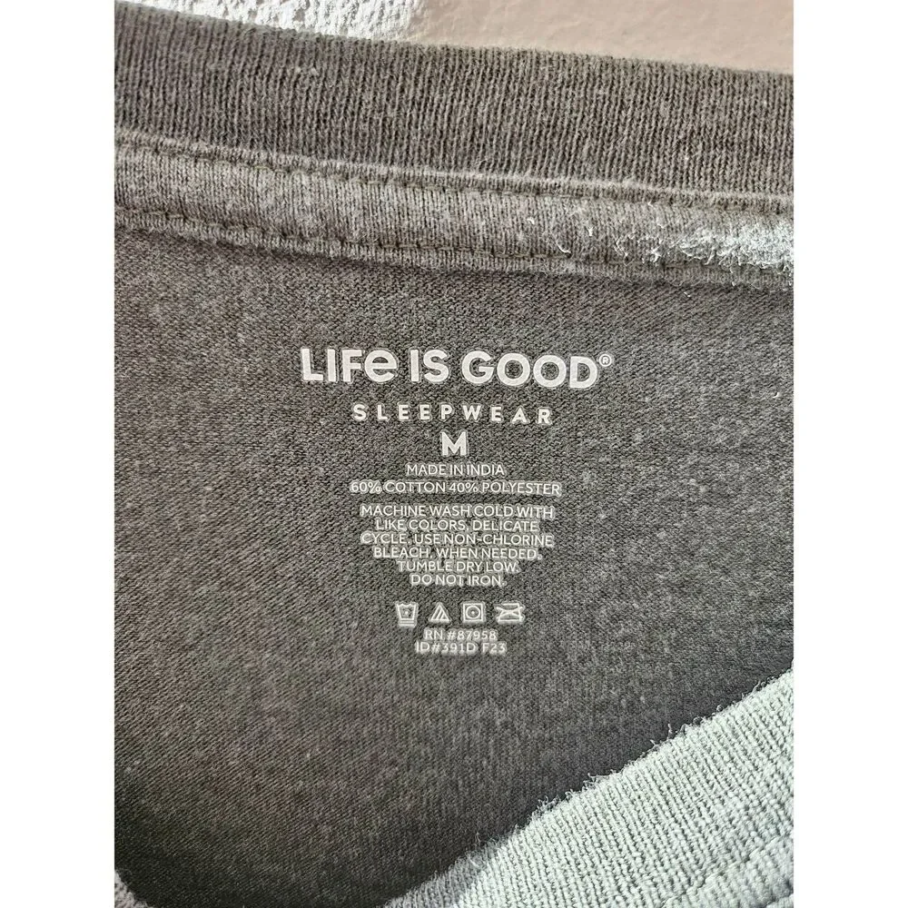 Dark Green Life Is Good “UNPLUG” Long-Sleeve T-Shirt - Men's - Picture 2 of 3
